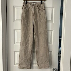 Abercrombie and Fitch 90s Relaxed Jean High Rise Curve Love